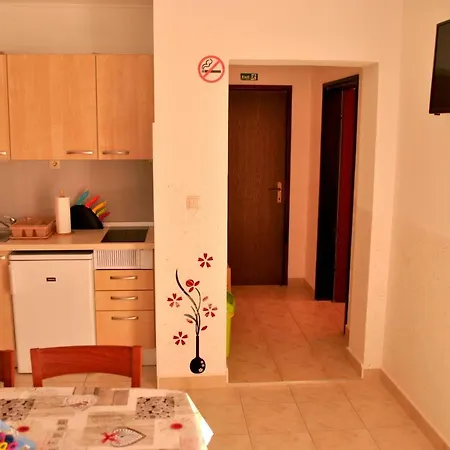 Natalija I Zala Apartment Vodice
