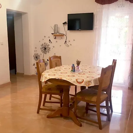 Natalija I Zala Apartment *